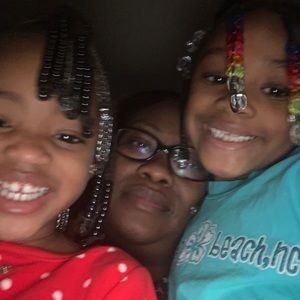 Meet your Posher, Davida